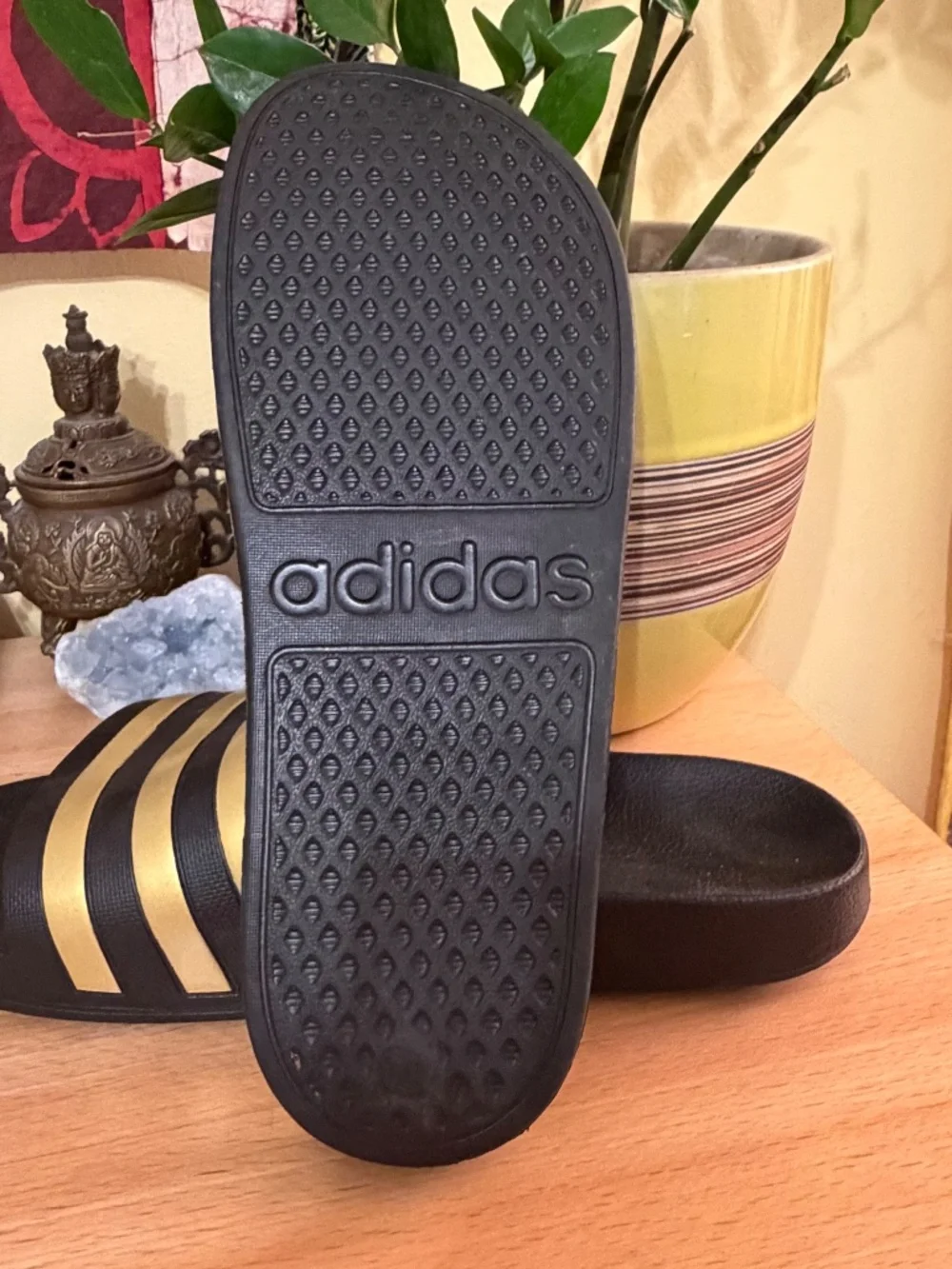 ADIDAS Adilette Aqua Sandals Men's 8 Women's 9 Black Gold Pool Slides NWOT Beach